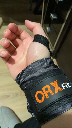 Customer photo review of Muñequeras Crossfit Black Camo