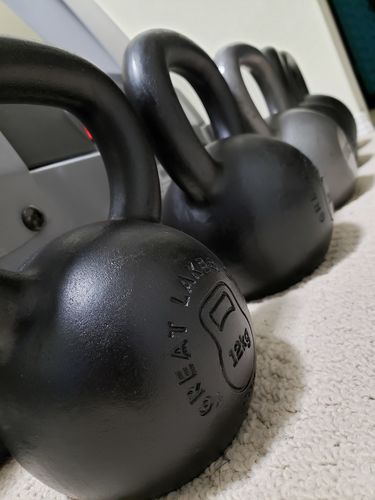 Customer photo review of The starter kit= 72kgs of E-Coated Cast Iron Kettlebell set