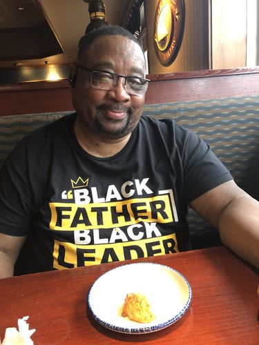 Customer photo review of Father Leader King - Blk & Gld Premium