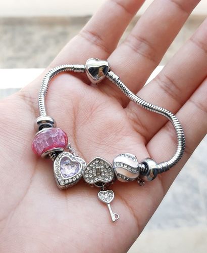 Customer photo review of Pulseras Tipo Pandora