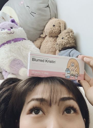 Customer photo review of Blurred Kristin - brown
