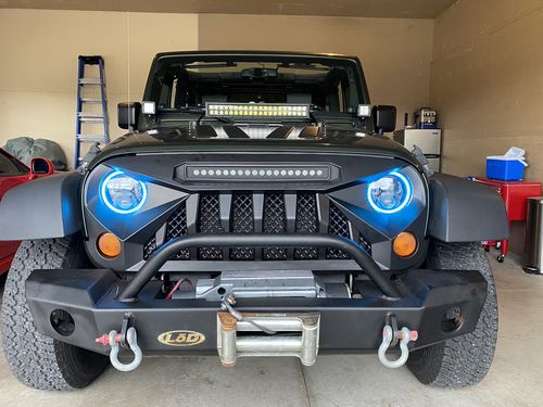 Customer photo review of Gladiator Grille w/ LED Off-Road Lights ( 07 - 18 Jeep Wrangler JK )