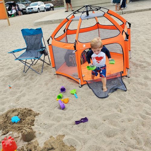 Customer photo review of Pop N' Go® Playpen