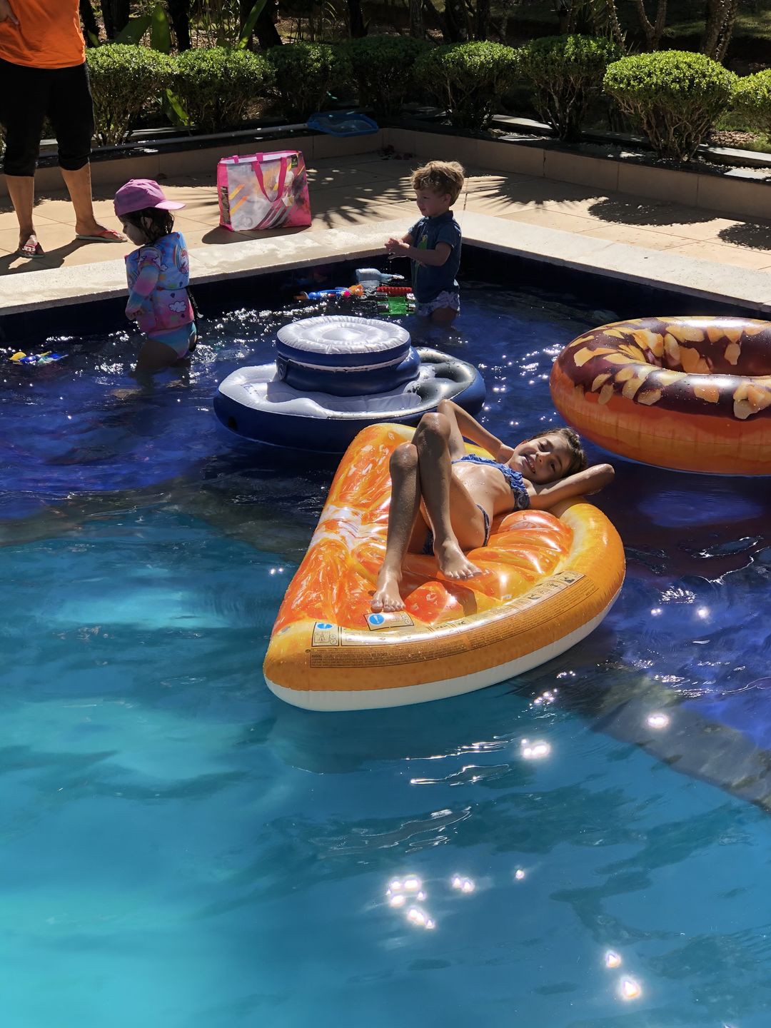 Customer photo review of Camisa Flutuadora Infantil Floater