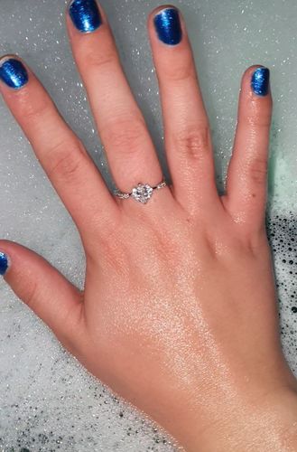 Customer photo review of Coconut Melon Bath Bomb - Ring Collection