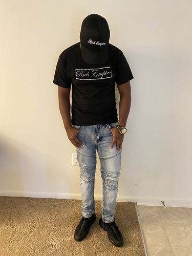 Customer photo review of Hustle & Play Bear Tee White (9555P1)