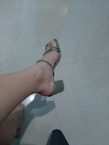 Customer photo review of Scarlet Olive Green