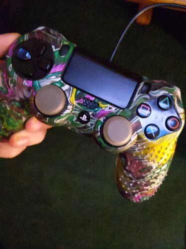 Customer photo review of Draconika - PS4 Controller Skin