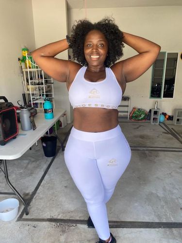 Customer photo review of Heaven Leggings