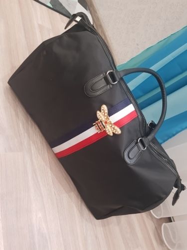 Customer photo review of Bee Ready : WaterProof Large Capacity Hand Luggage Traveling Weekend Duffle Bag