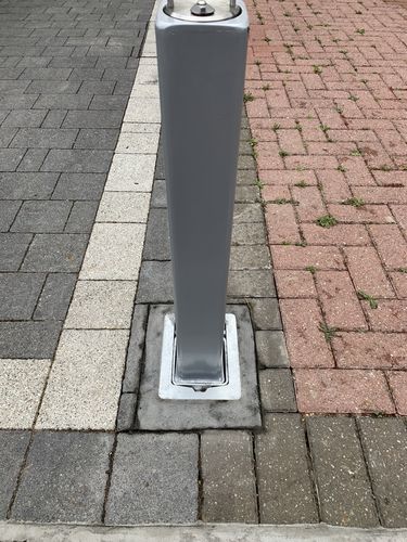Customer photo review of SQ5 Telescopic Bollard