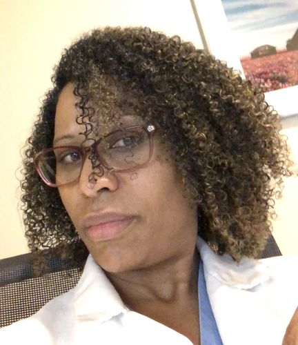 Customer photo review of Curly Hair Wash and Go System with Organic Castor Oil for Strengthening Hair with  Vanilla Berry Fragrance (Step 1 - 4)