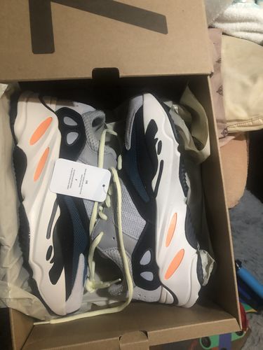 Customer photo review of Yeezy Boost 700 'Wave Runner' Solid Grey