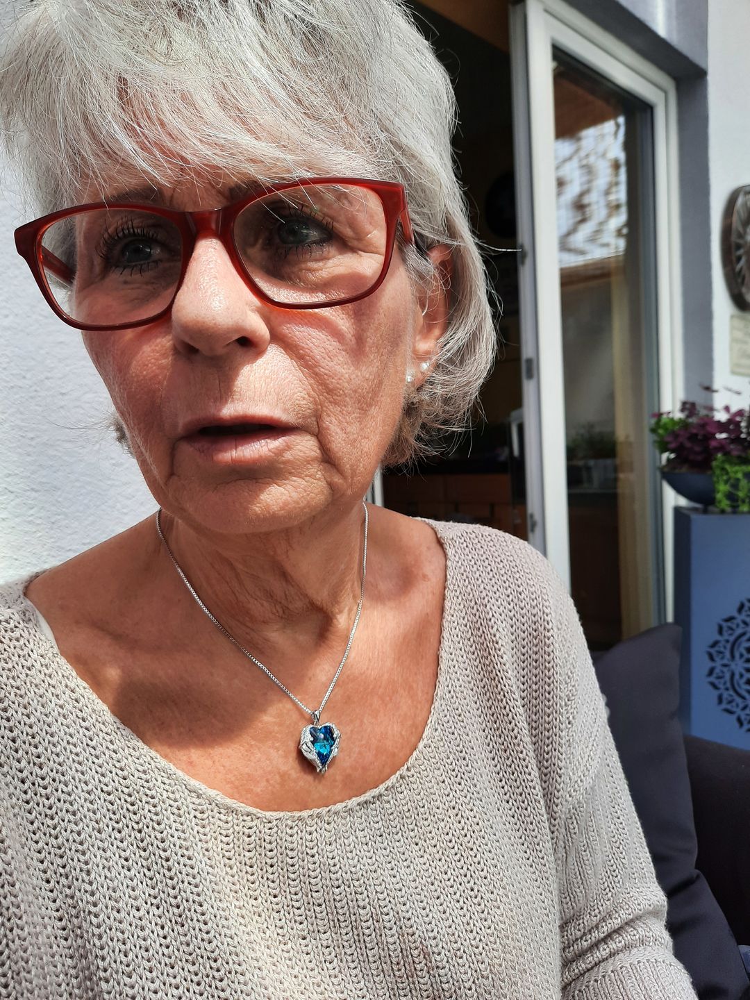 Customer photo review of Engelsflügel Halskette | Dein Schutzengel für unterwegs