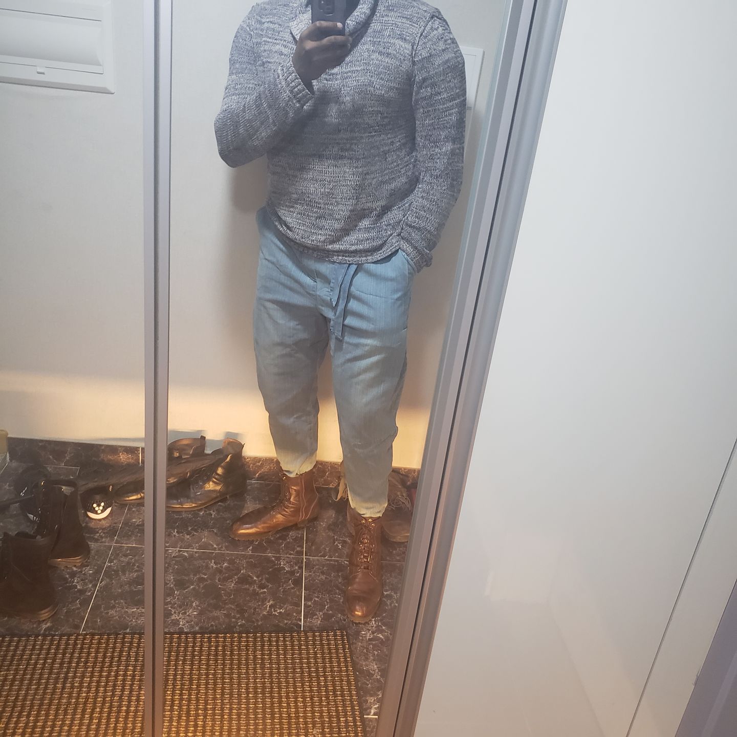Customer photo review of Oleno Denim Pants