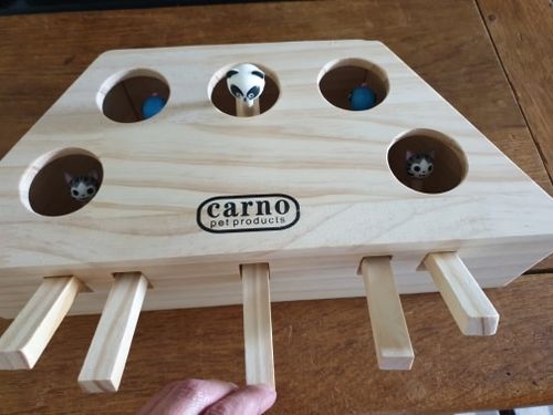 carno wooden cat toy