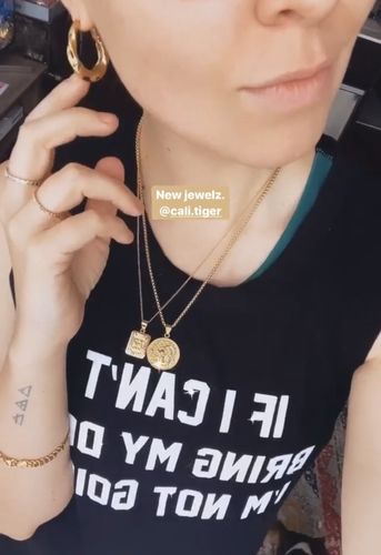 Customer photo review of Fia Hoops