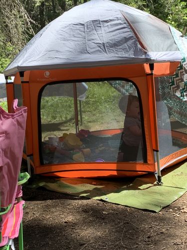 Customer photo review of Pop N' Go® Playpen