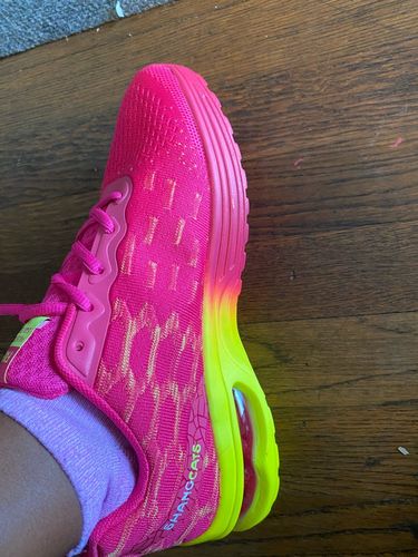 Customer photo review of Comfortable Lightweight Running Shoes for Women