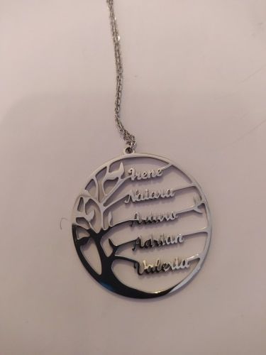 Customer photo review of Mon meilleur cadeau ©  : Collier Arbre de Vie Unisex Personnalisé