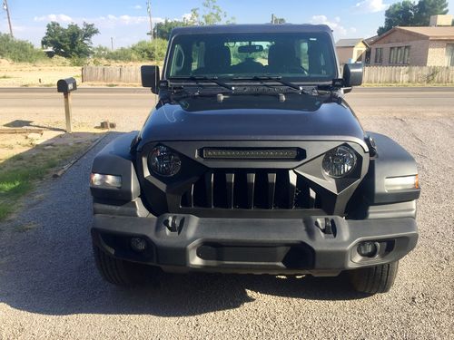Customer photo review of Demon Grille w/ LED Off-Road Lights(18-20 Jeep Wrangler JL & Gladiator)