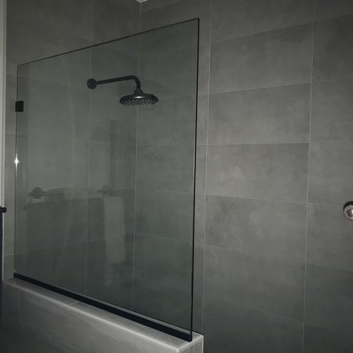 Customer photo review of Moen S6320 Velocity 8 Inch Rain Shower Head High Pressure 2.5 GPM Flow