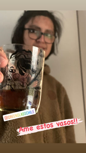 Customer photo review of Brindemos por ellos mini