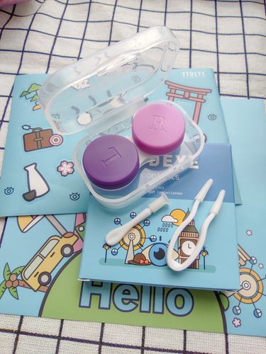 Customer photo review of TTDeye Fireworks Brown Colored Contact Lenses