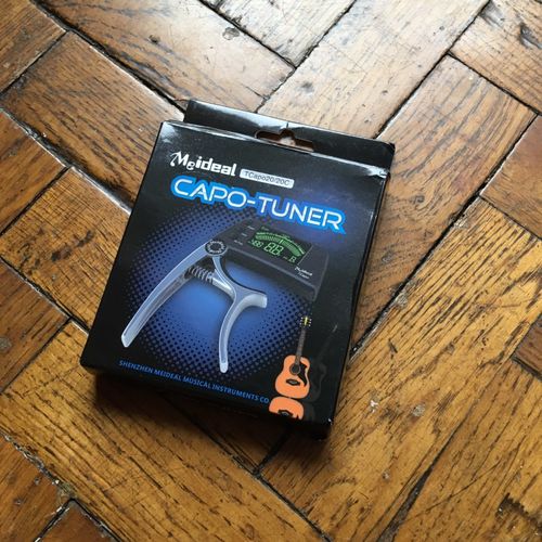 Customer photo review of TCapo20 Acoustic Guitar Tuner Capo Quick Change Key Capo Tuner Alloy Material for Electric Guitar Bass Chromatic Accessories
