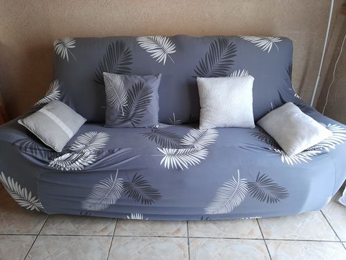 Customer photo review of Exotic Grey - UNE PIÈCE - HOUSSES EXTENSIBLES DE COUSSIN 45 CM X 45 CM - LA MAISON DES HOUSSES