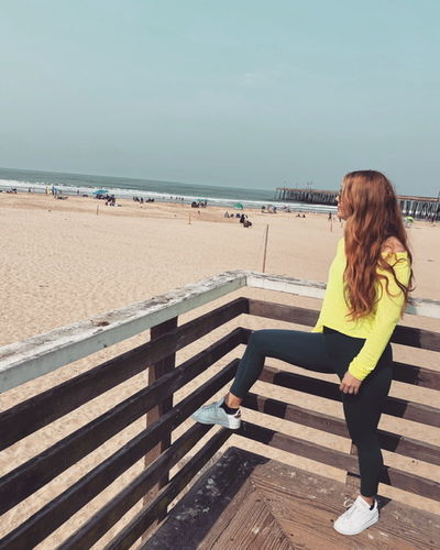 Customer photo review of Long-Sleeve Top - Neon Yellow