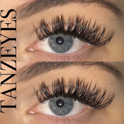 Customer photo review of 0.25 Flat Split Tip Cashmere Eyelash Extensions (16 lines)