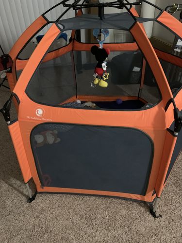 Customer photo review of Pop N' Go® Playpen
