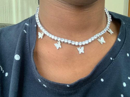 Megan Butterfly Choker 2025