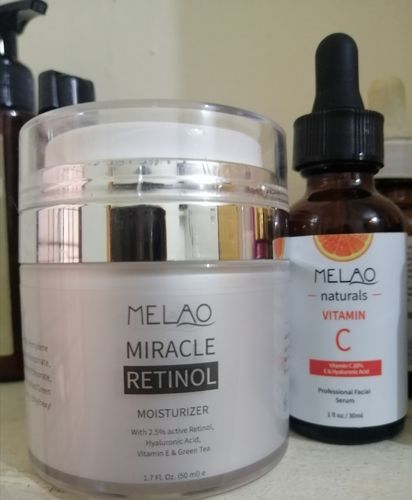 Customer photo review of Miracle Retinol Moisturizer