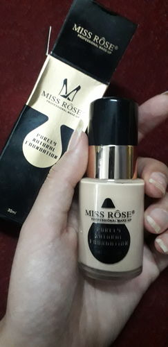 Customer photo review of MISS ROSE Purely Natural Foundation
