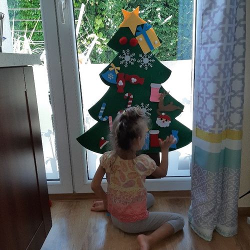 Customer photo review of Kids DIY Felt Christmas Tree
