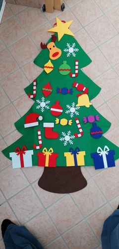 Customer photo review of Kids DIY Felt Christmas Tree