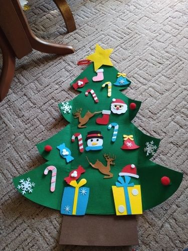 Customer photo review of Kids DIY Felt Christmas Tree