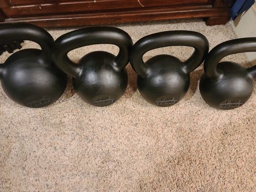 Customer photo review of 335lb Cast Iron Plate Set (shipping included)