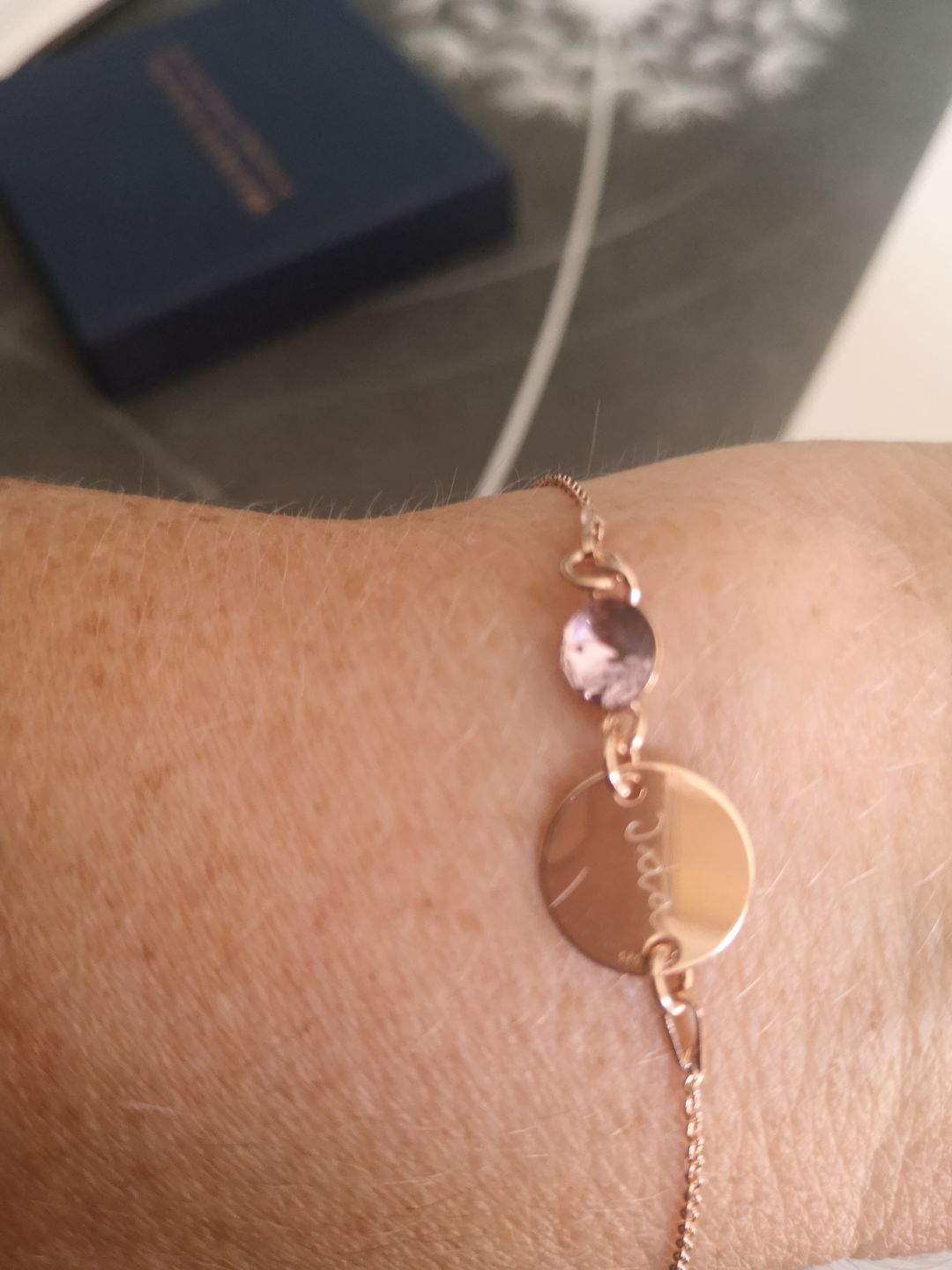 Customer photo review of Baby Armband mit Geburtsstein und Gravur rund aus 925 Sterling Silber