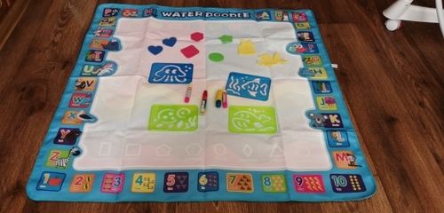 Customer photo review of AQUADOODL™ - Tapis dessin magique 4 couleurs pour bébé