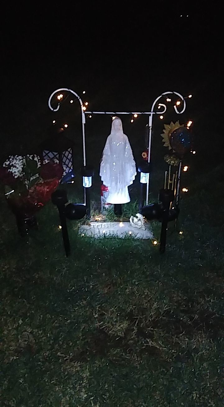 Customer photo review of Eternal Light Blessed Mary