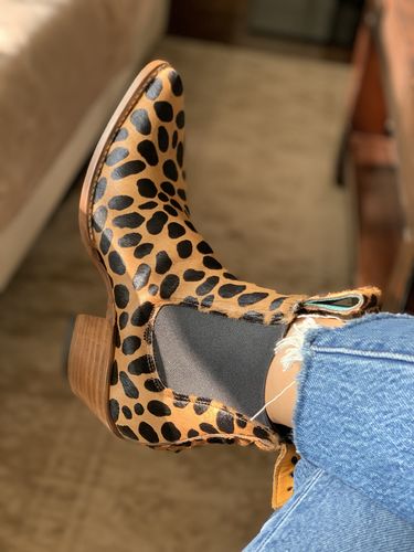 Customer photo review of No.1001 FREEWAY chelsea boot Dalmatian Women's