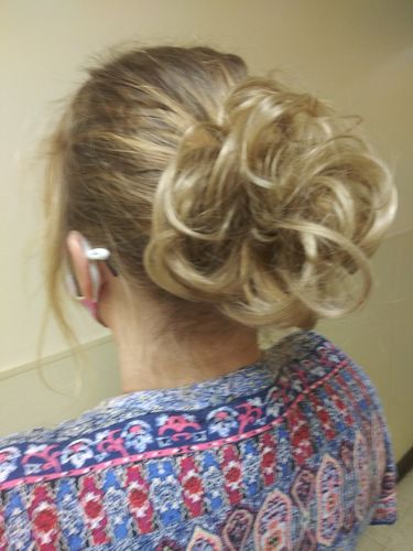 Customer photo review of Top Knot Ponytail Holder