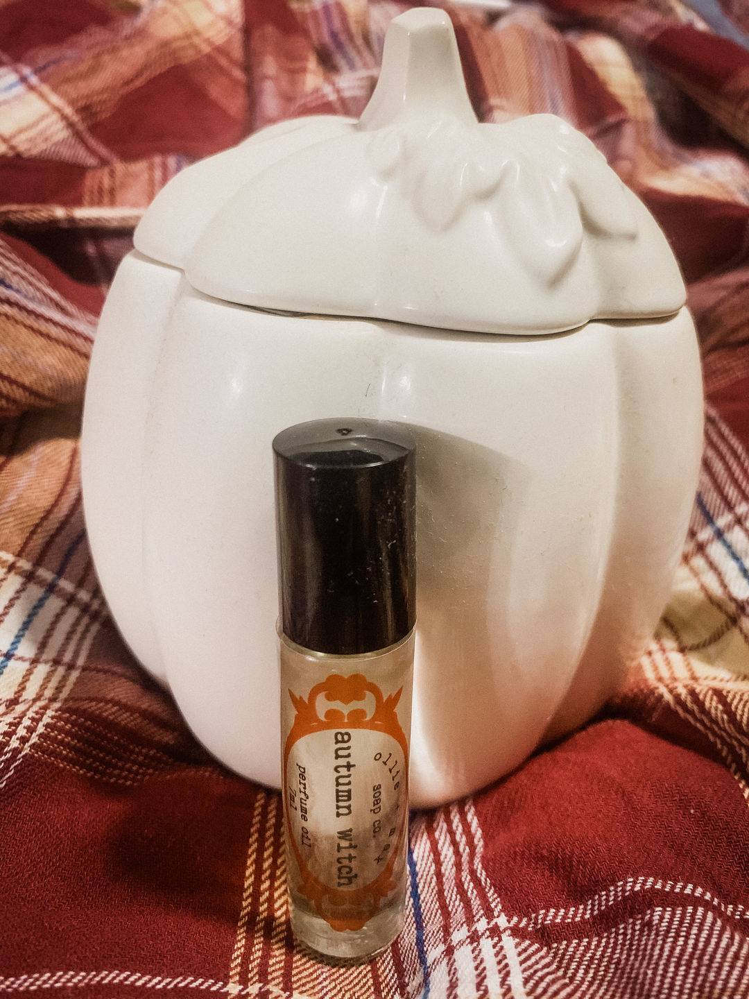 Customer photo review of Autumn Witch Vegan Perfume Oil