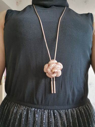 Customer photo review of Flower long pearl sweater necklace dress pendant