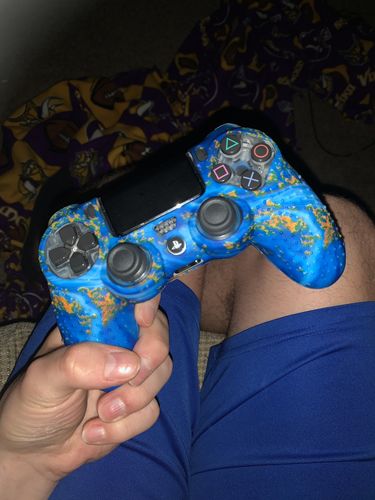 Customer photo review of Fusion - PS4 Controller Skin