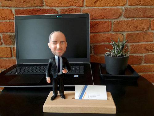 Customer photo review of Fully Customizable 1 person Custom Bobblehead with other's body