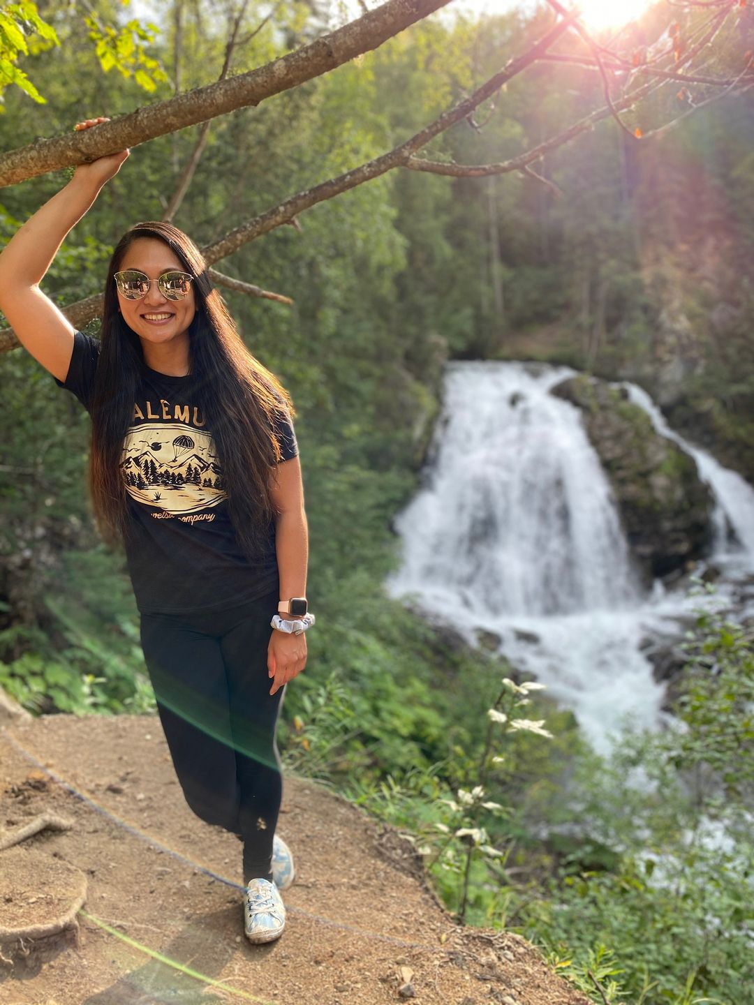 Customer photo review of Malemute Drop Zone Shirt